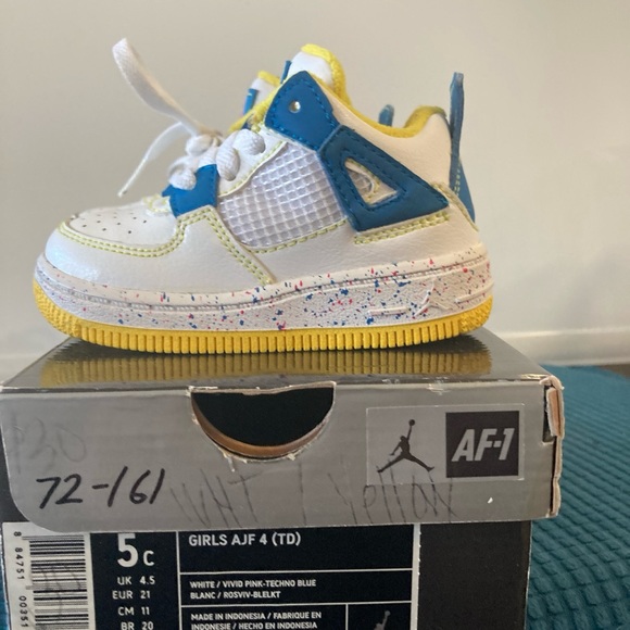 Girls Air Force 1- Size 5(toddler) RARE ITEM - Picture 2 of 5